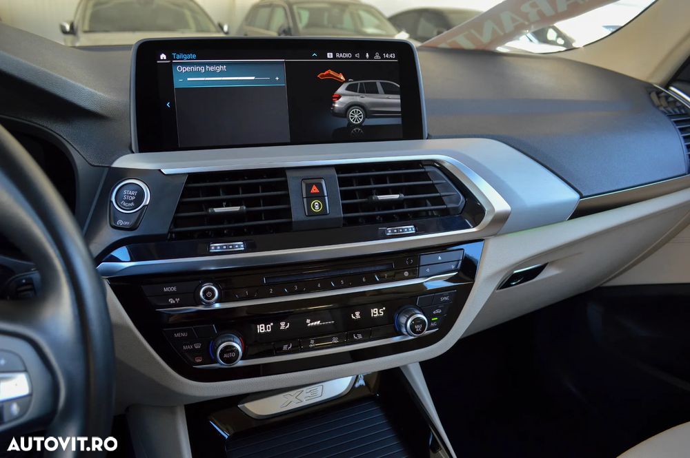 BMW X3 xDrive20i Aut. xLine - 28