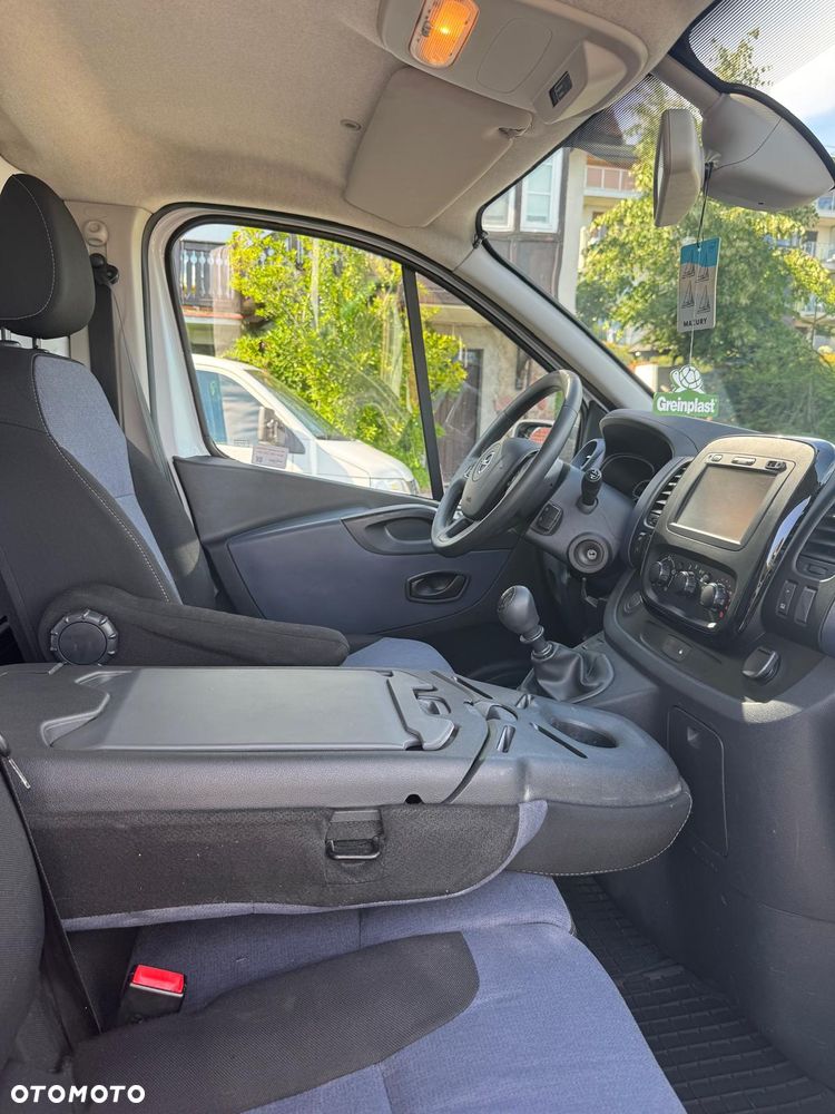 Opel Vivaro - 23
