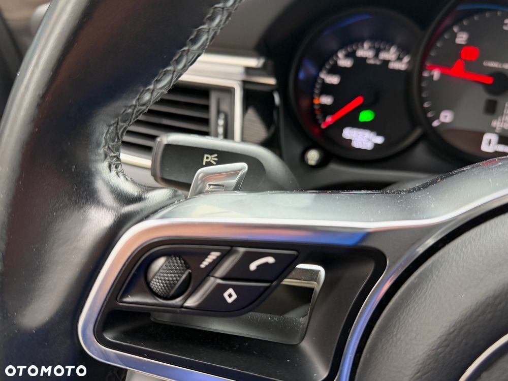 Porsche Macan S PDK - 35