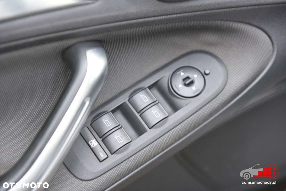 Ford S-Max - 13
