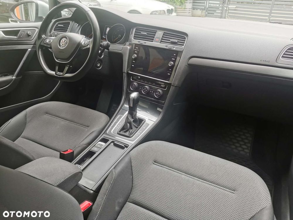 Volkswagen Golf 1.5 TSI BMT Evo Comfortline DSG - 6