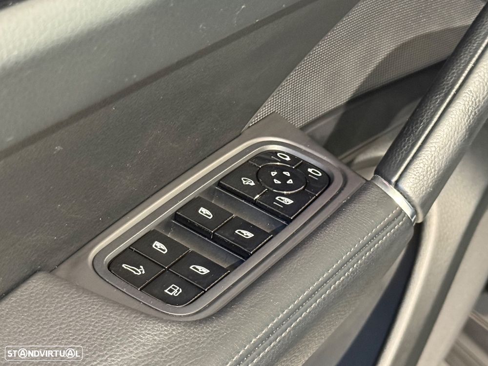 Porsche Cayenne E-Hybrid Platinum Edition - 14