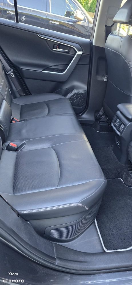 Toyota RAV4 - 16