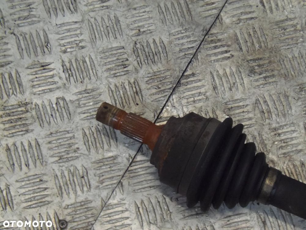 CITROEN C4 GRAND PICASSO I 1.6HDI PÓŁOŚ LEWA PRZÓD - 3