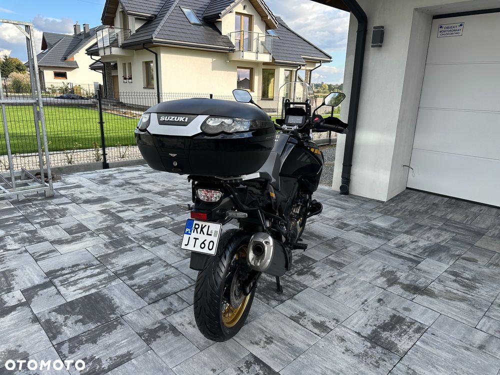 Suzuki V-STROM - 12