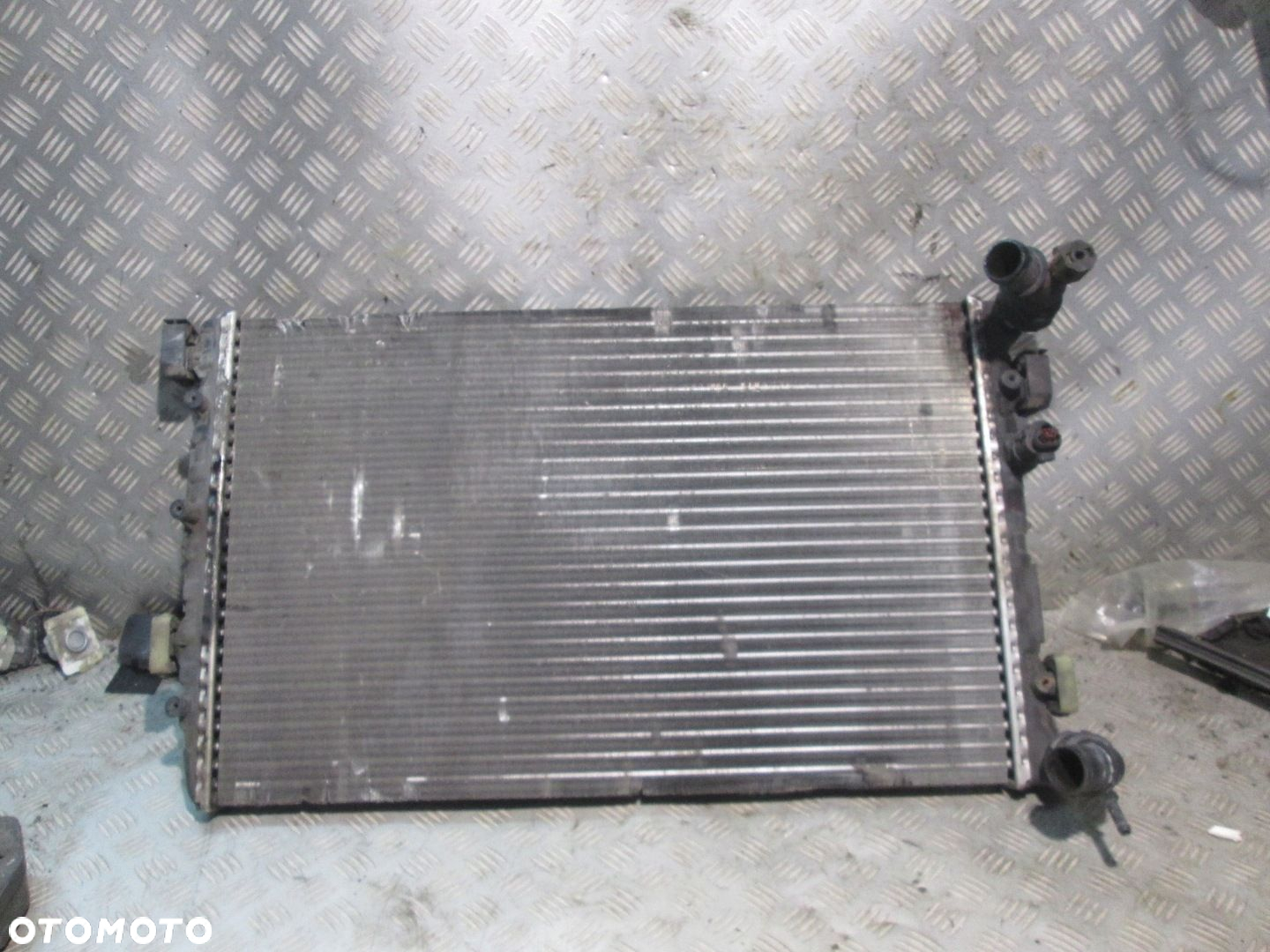 CHŁODNICA WODY SEAT IBIZA III 1.4 6Q0121253Q - 2