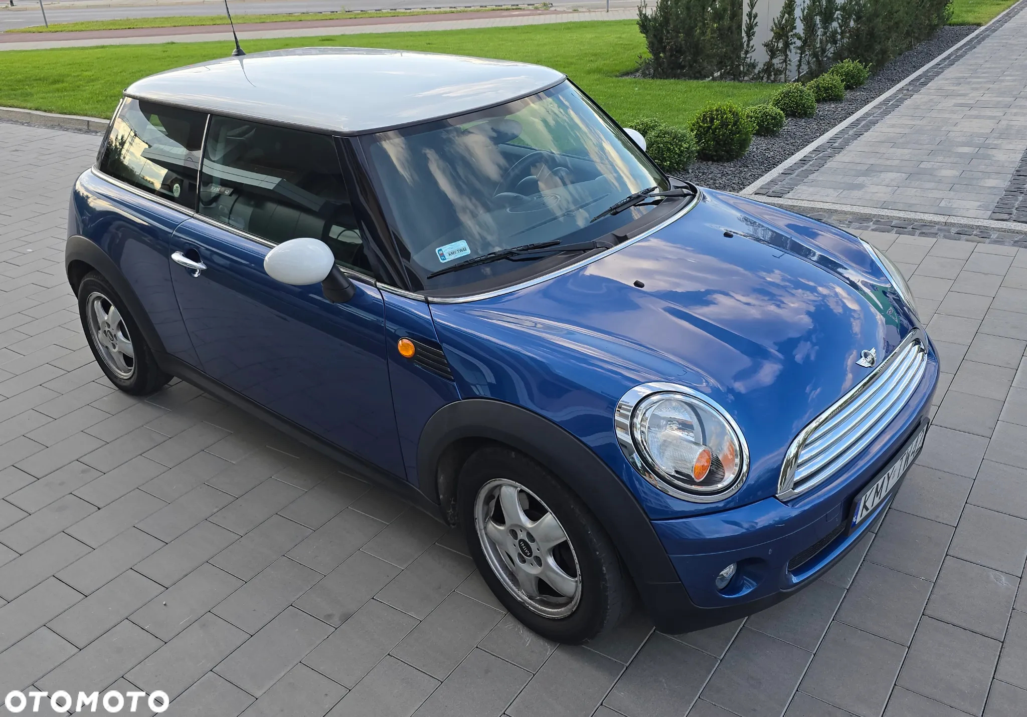MINI Cooper Standard - 2