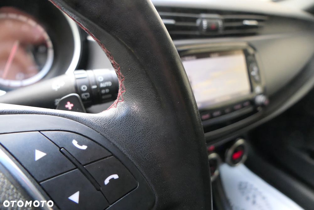 Alfa Romeo Giulietta 1.4 TB MultiAir Sprint TCT - 25