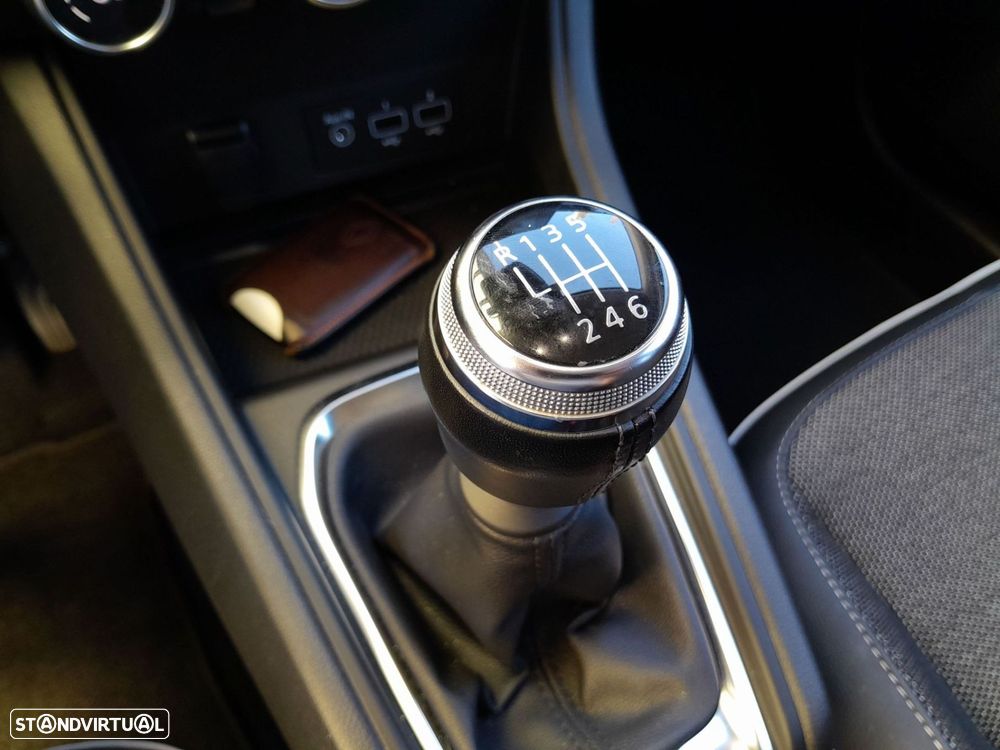 Renault Captur 1.0 TCe Techno Bi-Fuel - 18