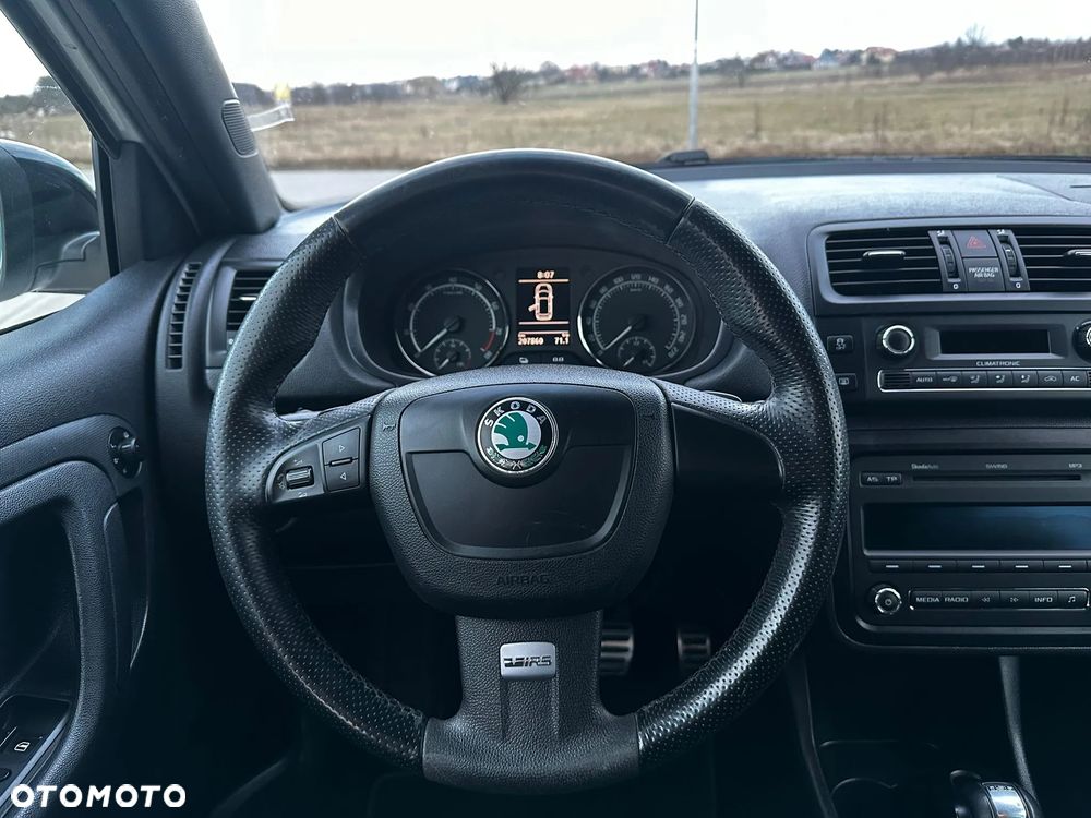 Skoda Fabia 1.4 TSI DSG RS - 14