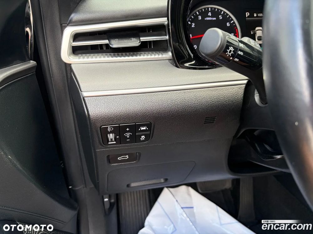 Kia K5 - 6