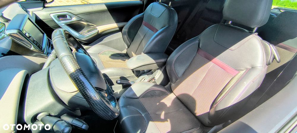 Peugeot 208 1.6 e-HDi Allure STT - 12