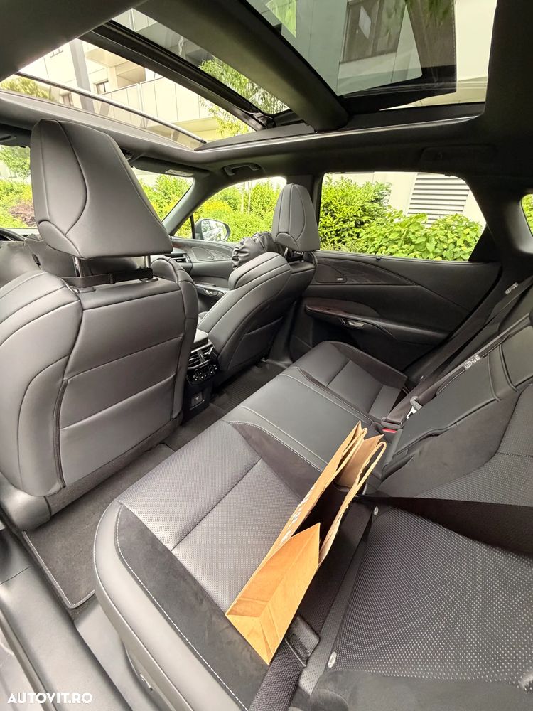 Lexus Seria RX - 5