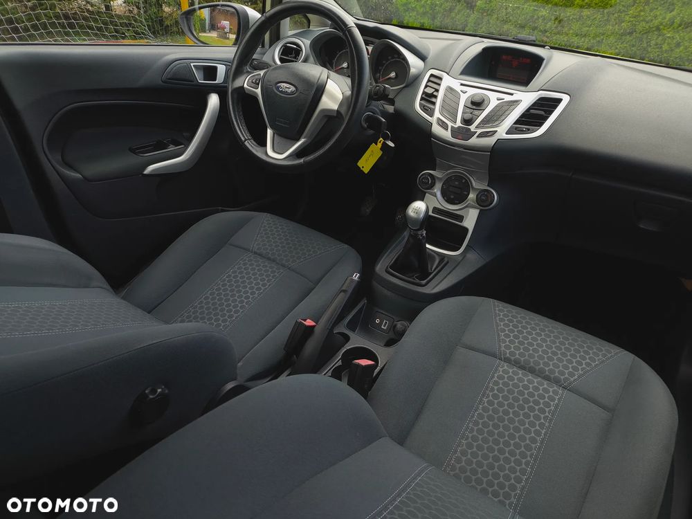 Ford Fiesta 1.25 Titanium EU5 - 25