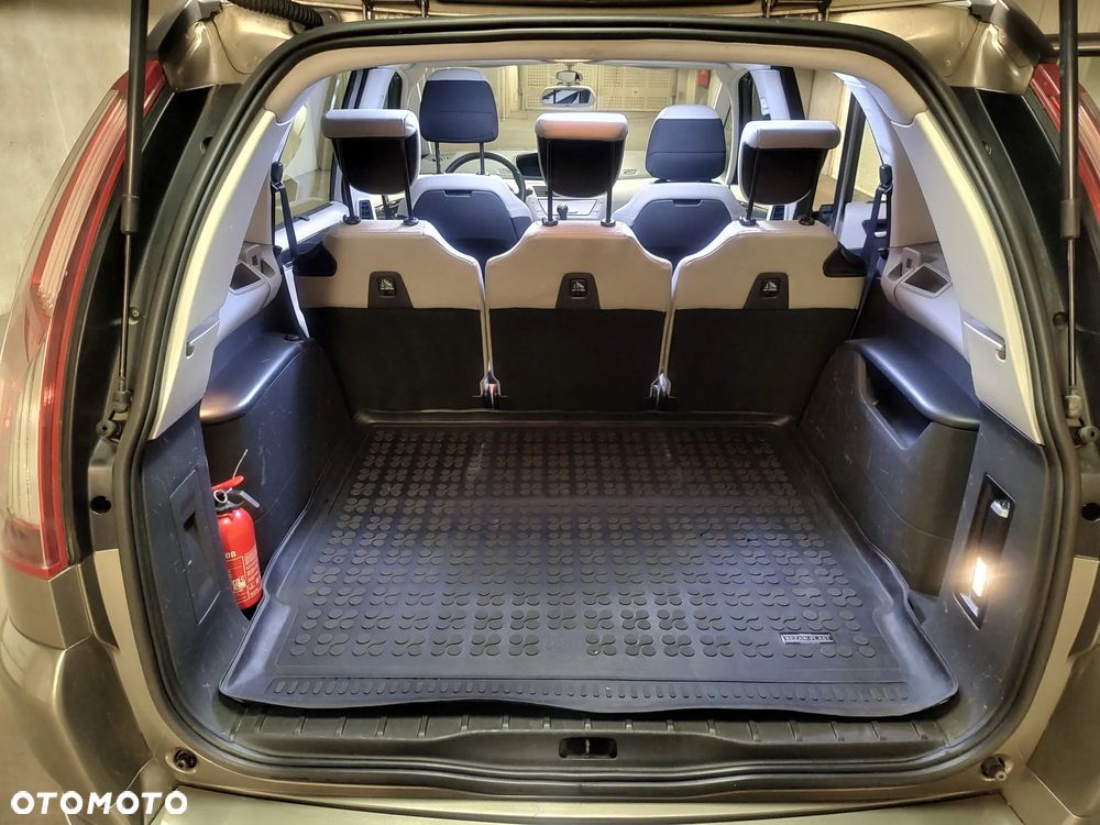 Citroën C4 Picasso - 16