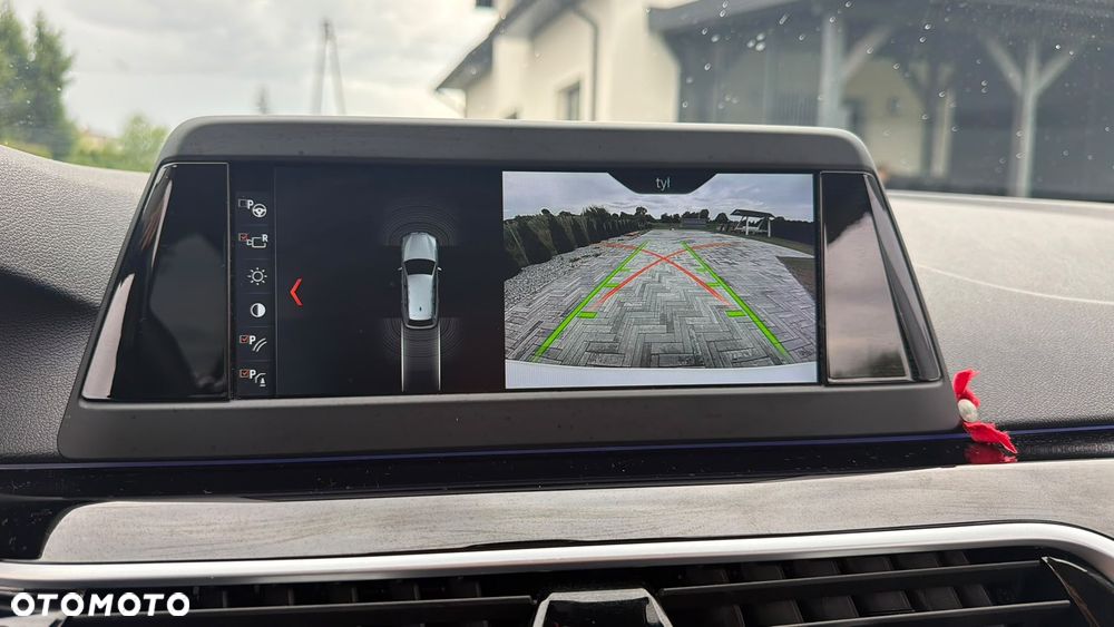 BMW Seria 5 520d xDrive Sport Line - 16