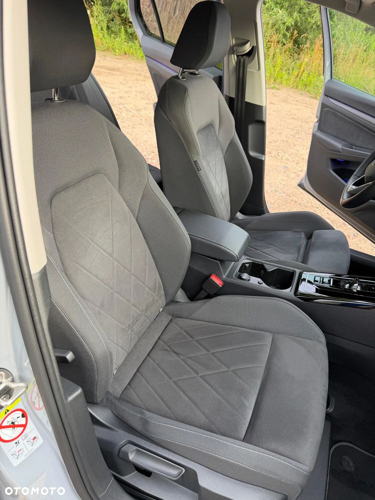 Volkswagen Golf 1.5 eTSI EVO Style DSG - 8