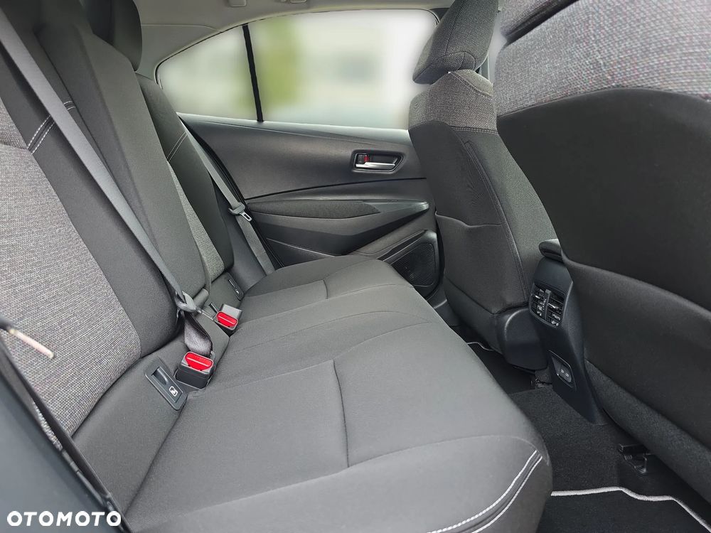 Toyota Corolla 1.8 Hybrid Style - 11