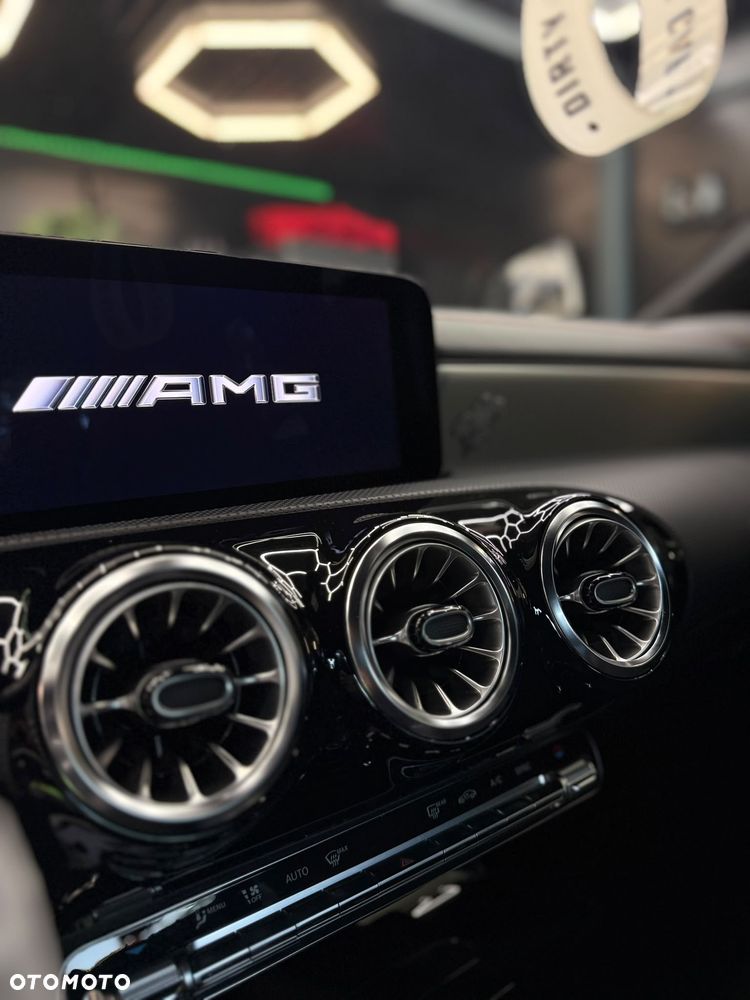 Mercedes-Benz CLA AMG 35 4-Matic 7G-DCT - 18