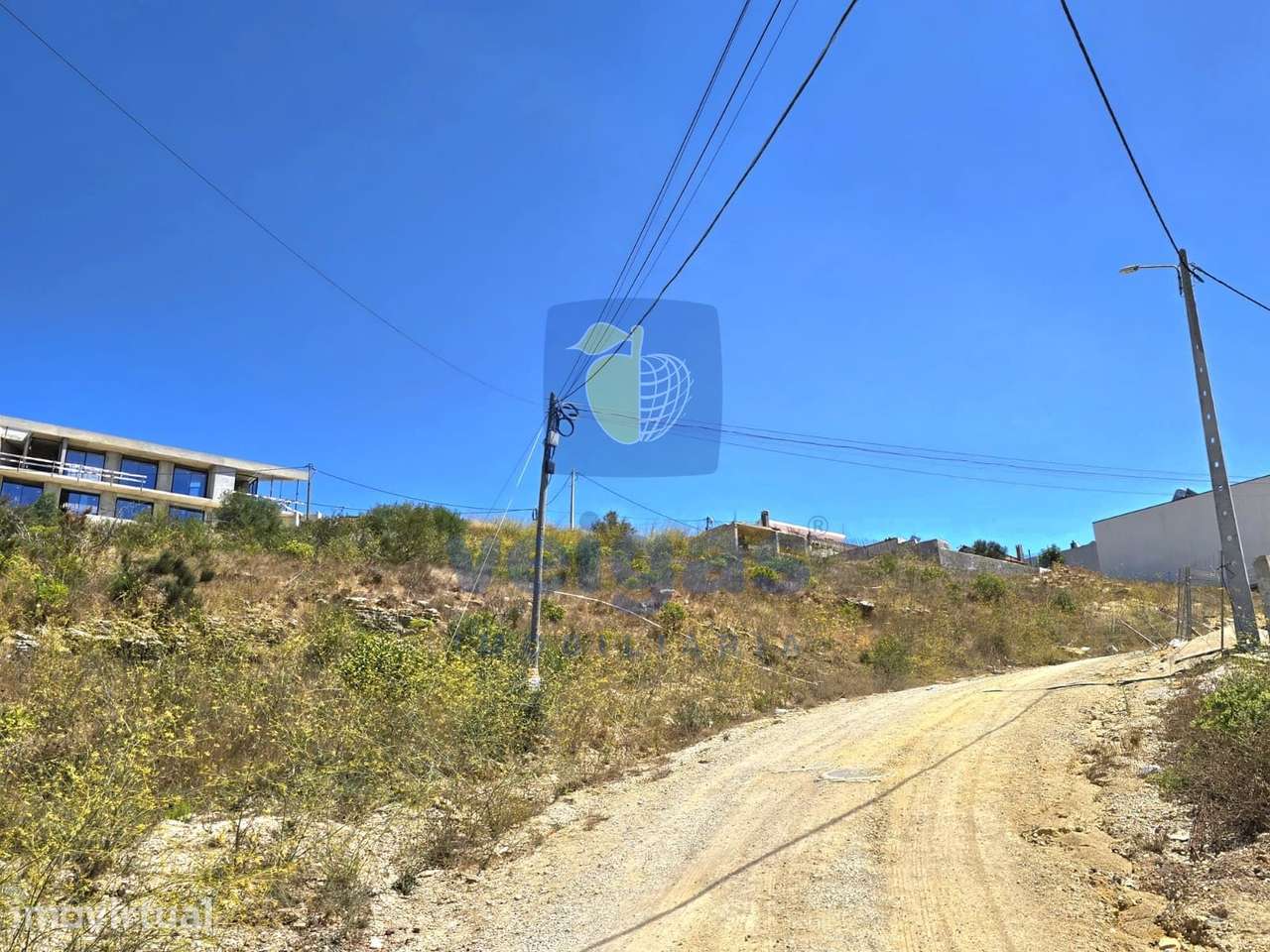 Terreno Urbano em Vialonga com Vista e Acessibilidade - Grande imagem: 5/24