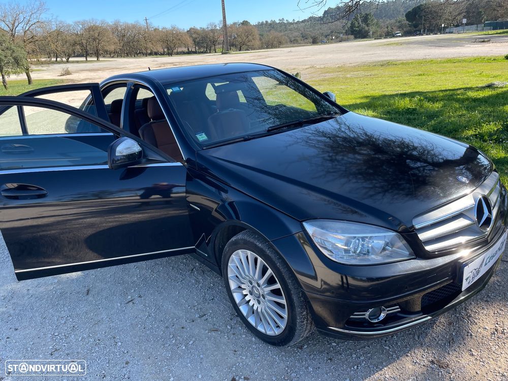 Mercedes-Benz C 320 CDi Avantgarde Auto. - 12