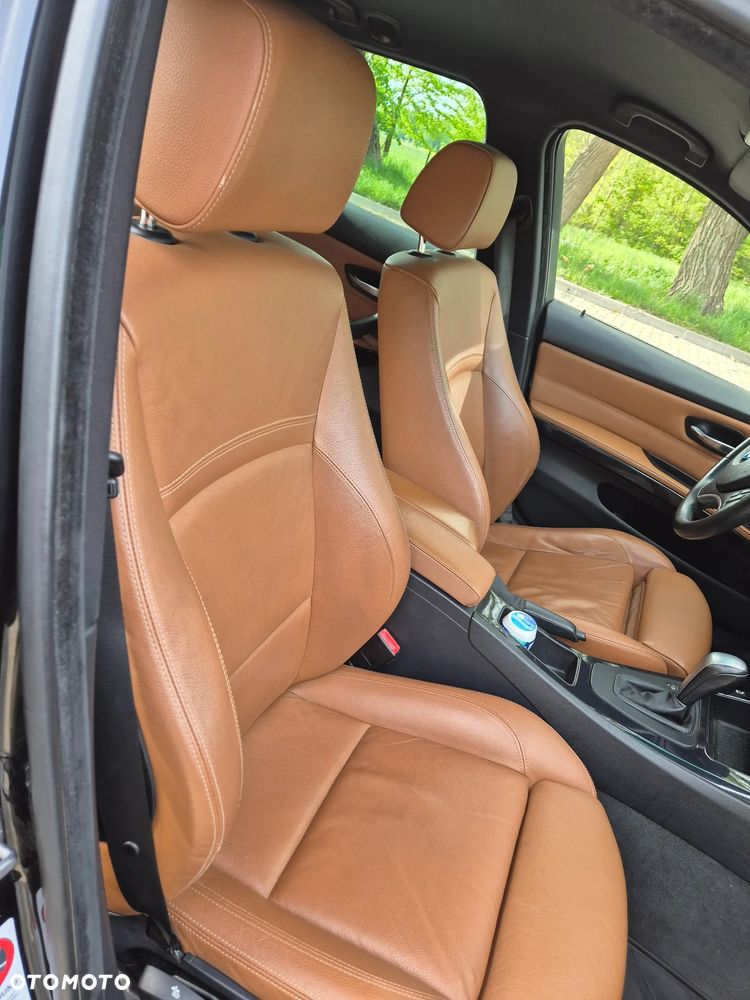 BMW Seria 3 320d xDrive DPF - 11