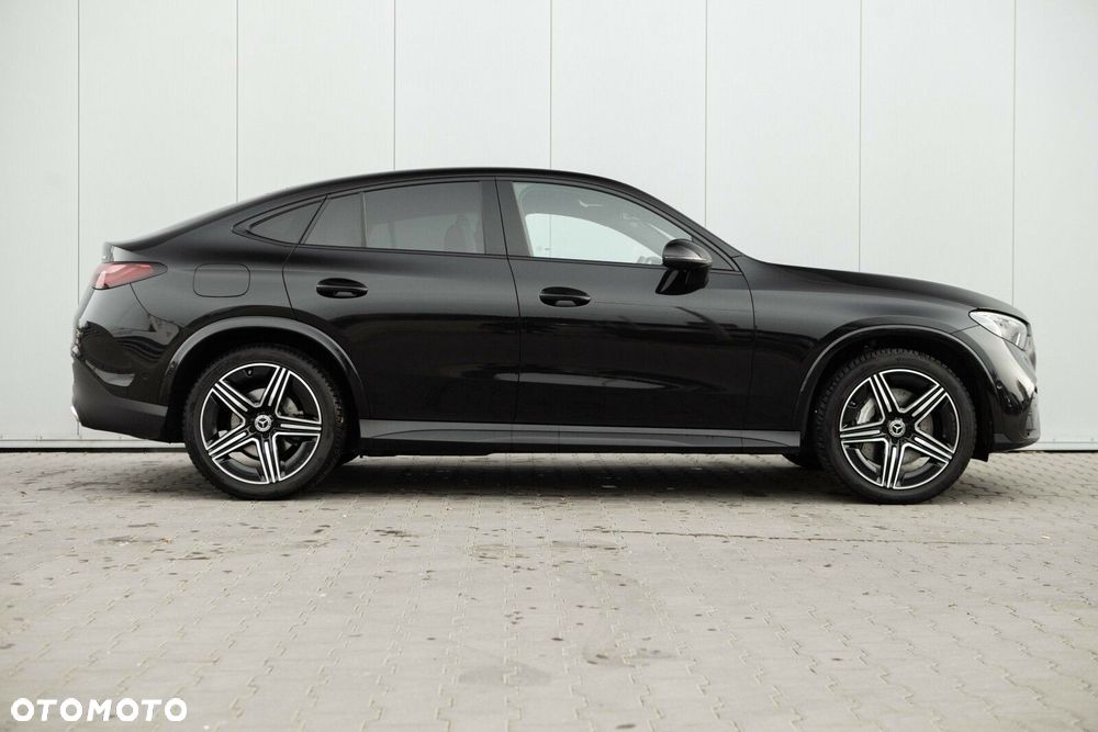 Mercedes-Benz GLC - 11