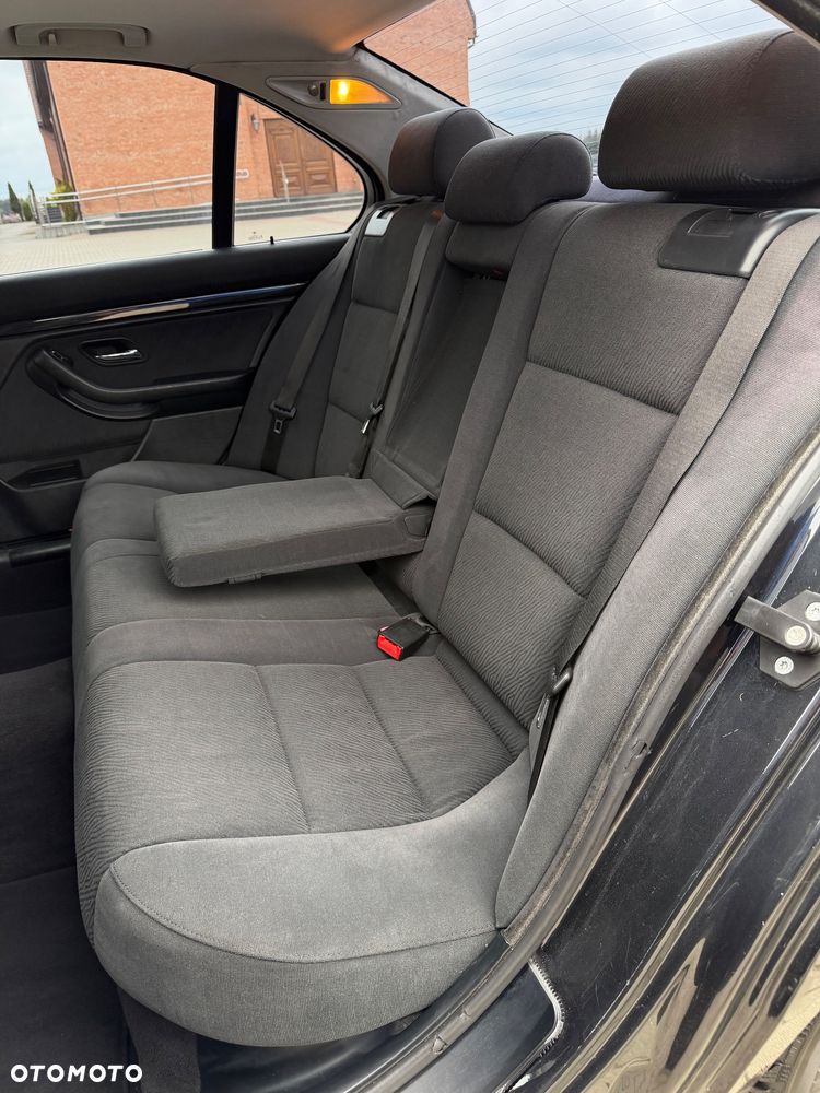 BMW Seria 5 520i - 25
