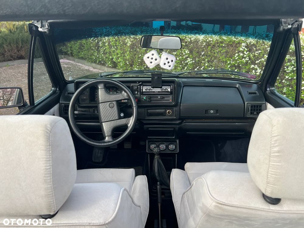 Volkswagen Golf - 28