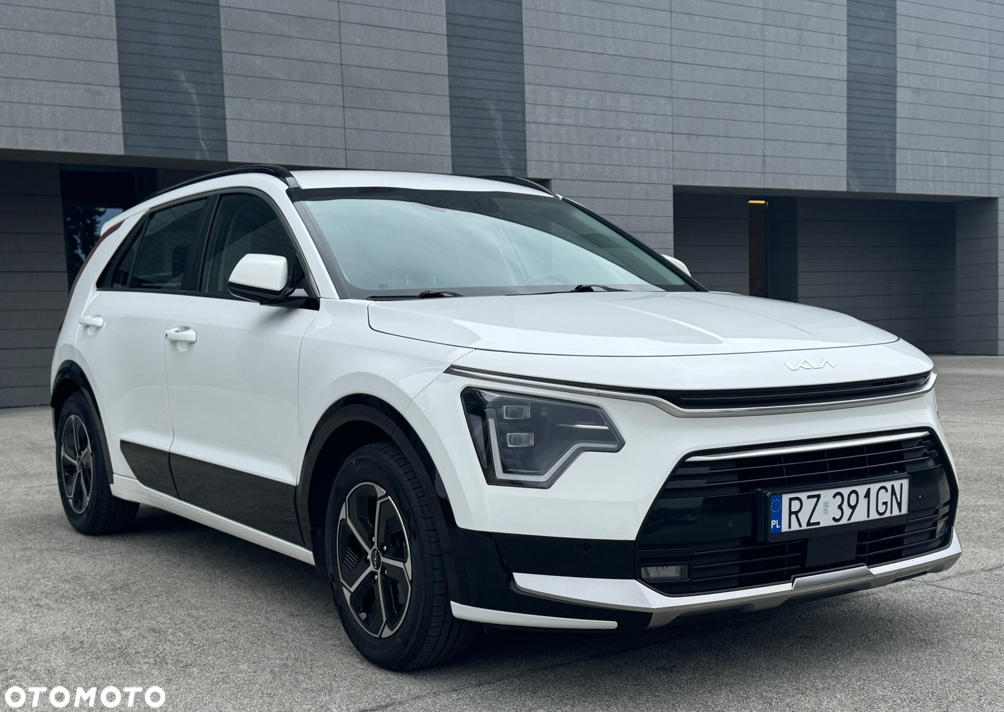 Kia Niro 1.6 GDI Plug-in Hybrid L Business Line - 7