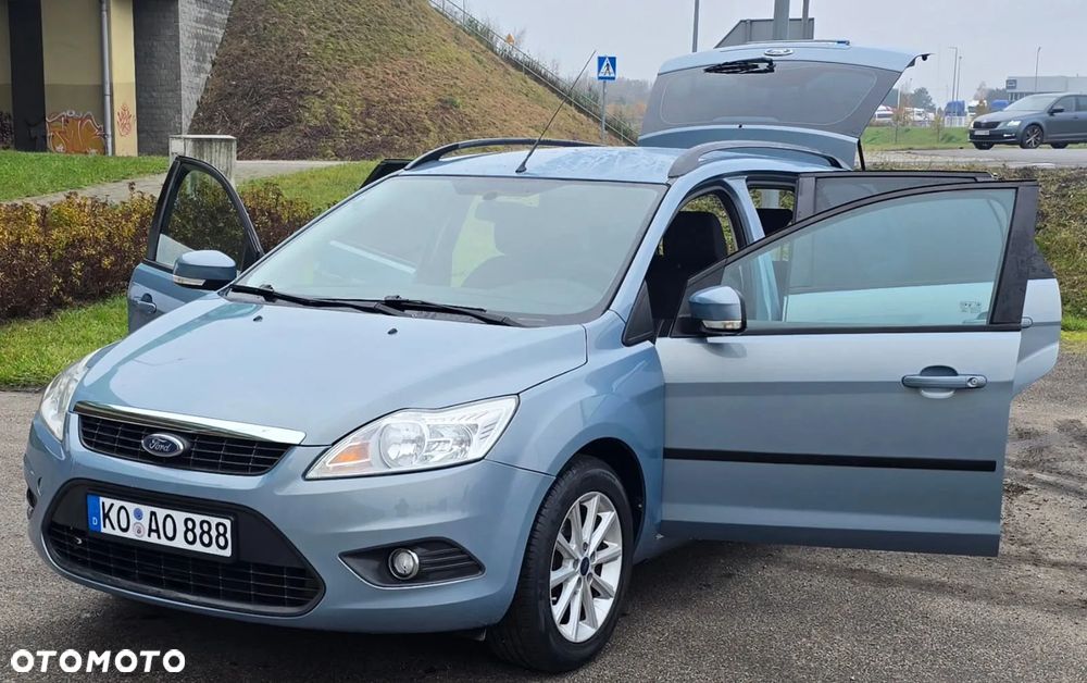 Ford Focus Turnier 1.6 16V Style - 4