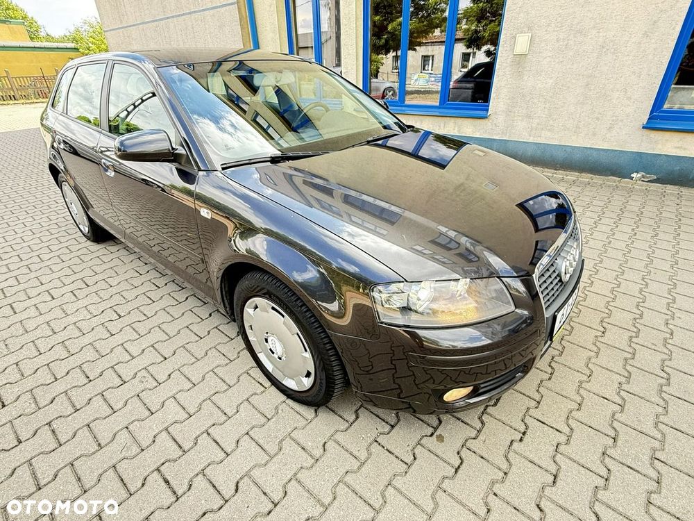 Audi A3 Sportback - 3
