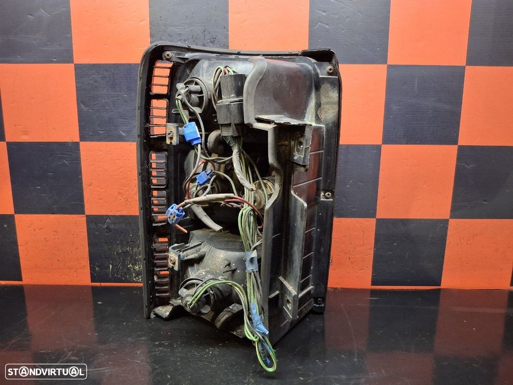 Farolim Stop Direito Mitsubishi Pajero Ii (V3_W, V2_W, V4_W) - 2