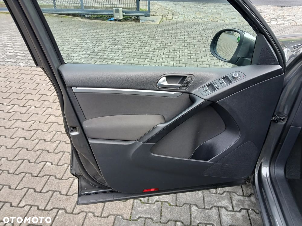 Volkswagen Tiguan 2.0 TDI DPF 4Motion Cup Sport & Style - 27