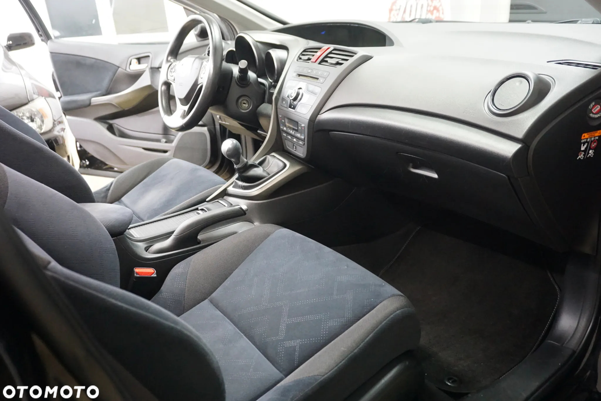 Honda Civic 1.6 i-DTEC Comfort - 24