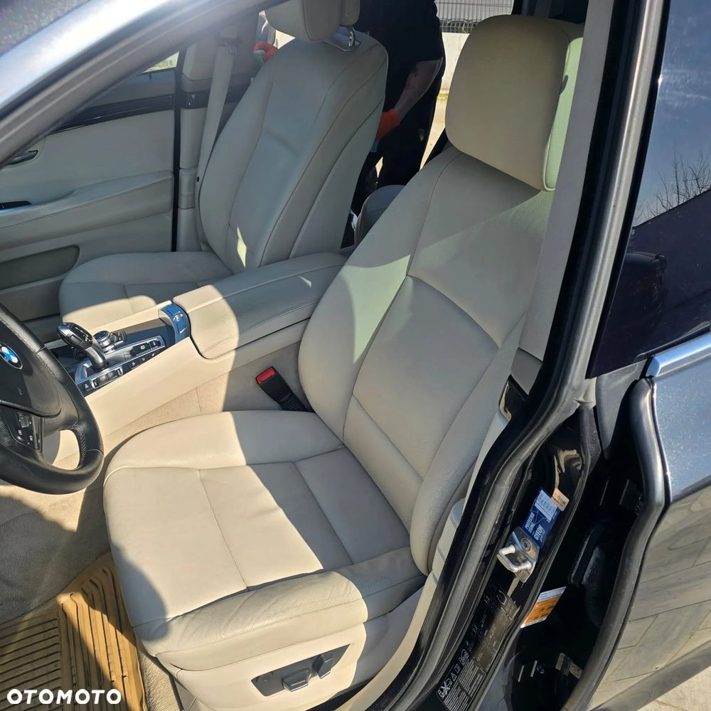 BMW Seria 5 - 10