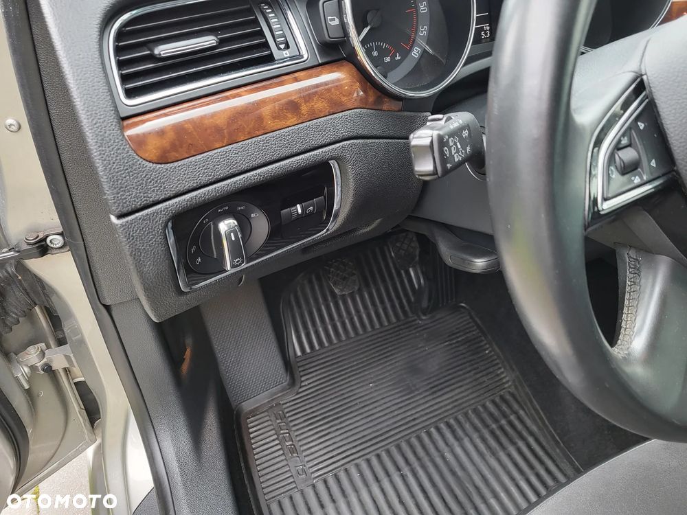 Skoda Superb 2.0 TDI Exclusive - 14