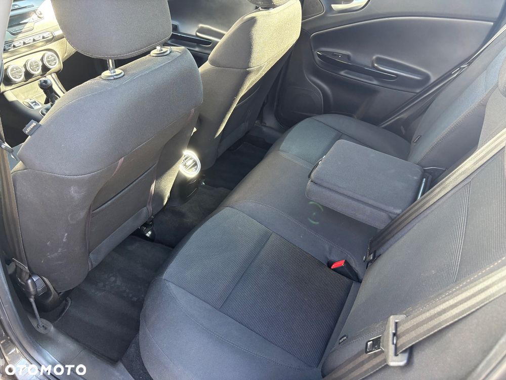 Alfa Romeo Giulietta 1.4 TB Progression - 11
