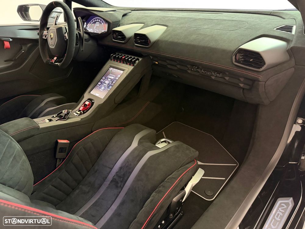 Lamborghini Huracán STO - 30