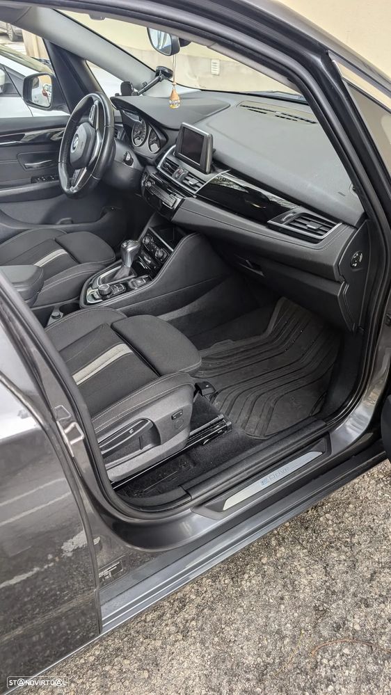 BMW 225xe Active Tourer - 21