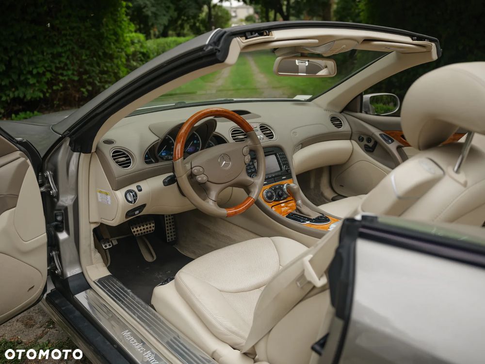 Mercedes-Benz SL 500 7G-TRONIC - 16