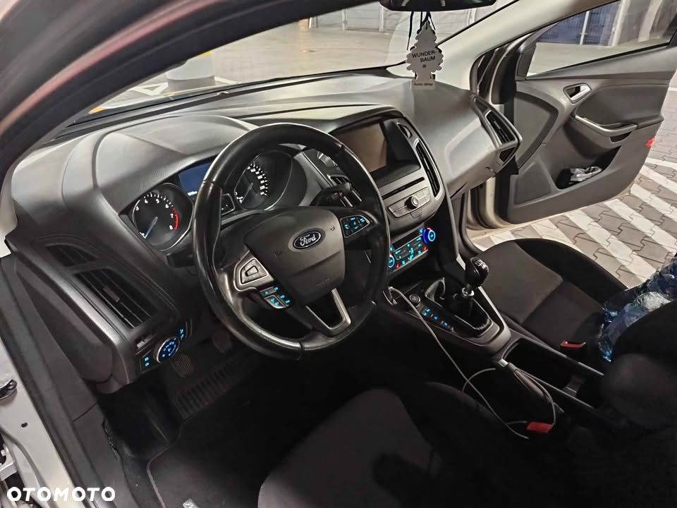 Ford Focus 1.0 EcoBoost Trend Sport - 4