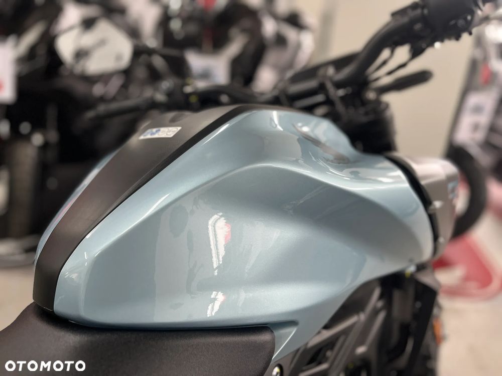 Honda CB - 6