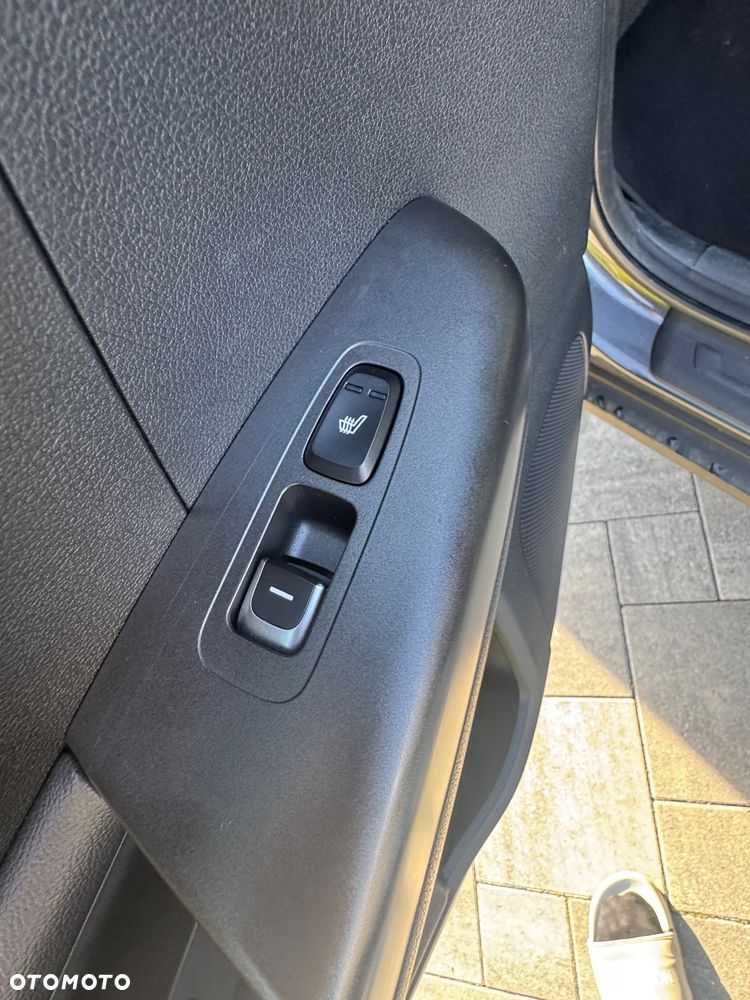 Kia Sportage 1.6 GDI 2WD Dream-Team Edition - 16