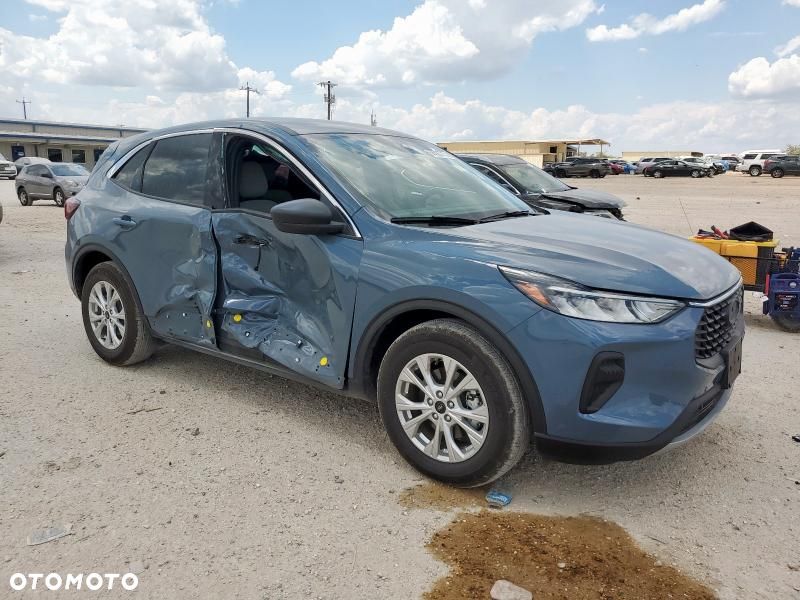 Ford Escape - 37