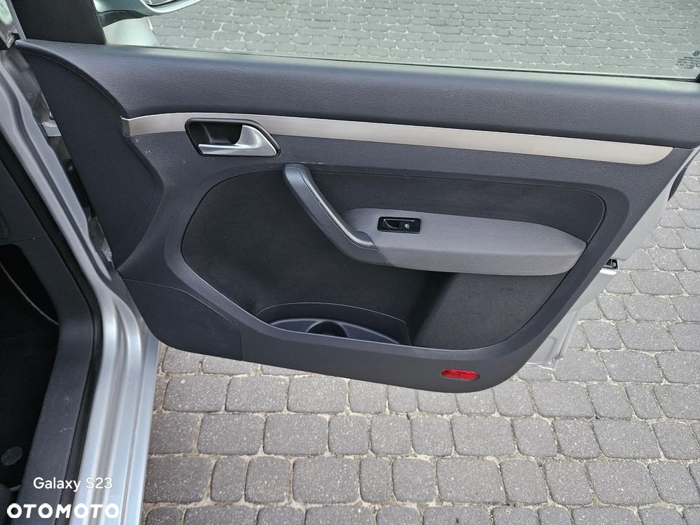 Volkswagen Touran 1.9 TDI DPF United - 25