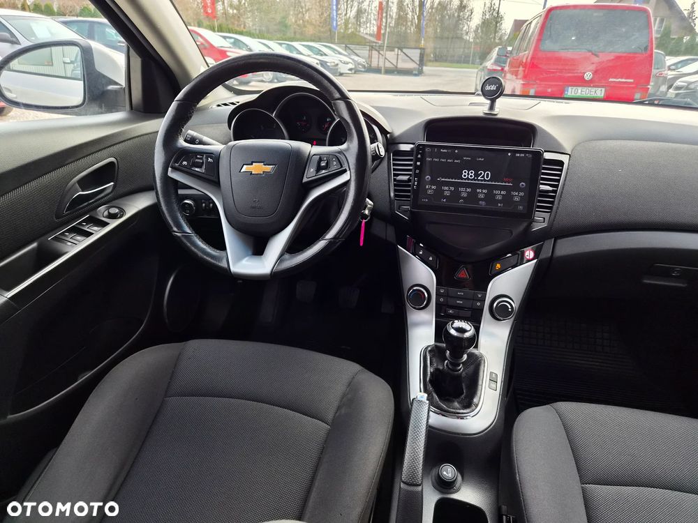 Chevrolet Cruze - 8