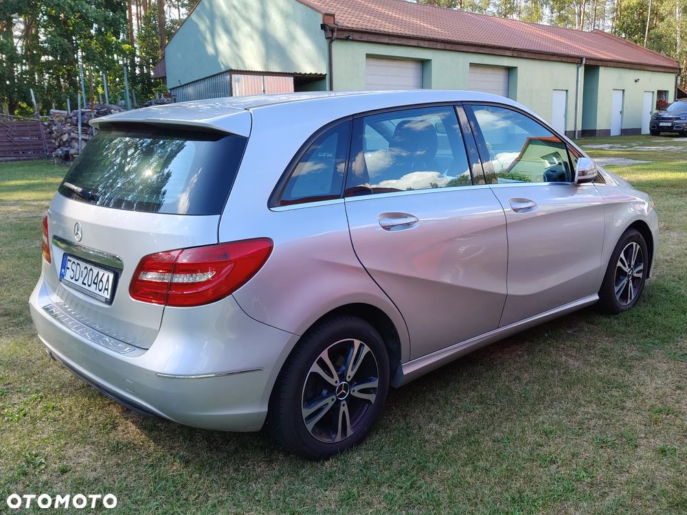 Mercedes-Benz Klasa B 200 7G-DCT Style - 24