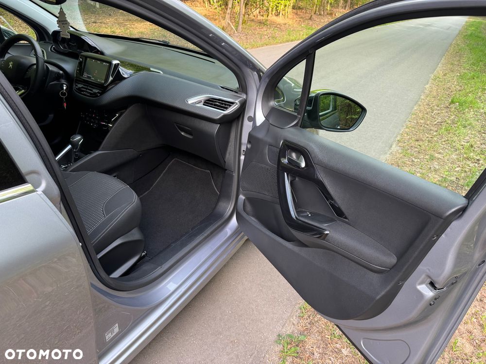 Peugeot 208 PureTech 110 Stop & Start EAT6 Tech Edition - 24