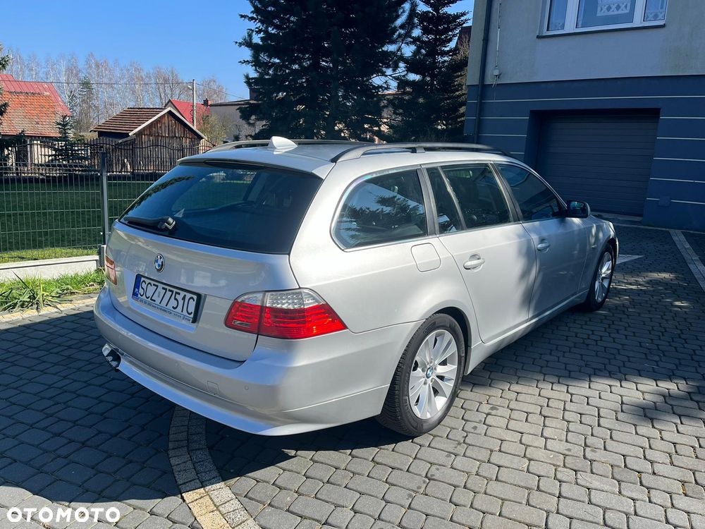 BMW Seria 5 523i - 10